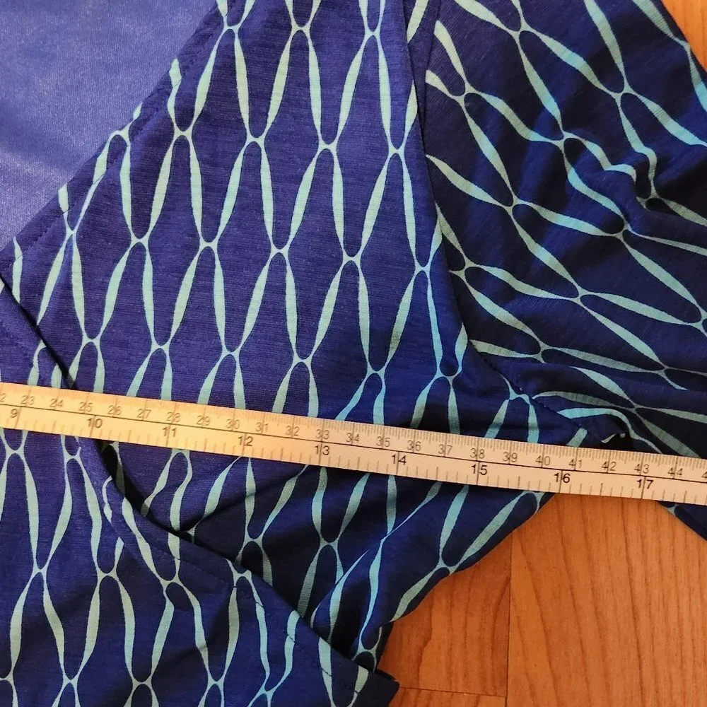 41 Hawthorn Faux Wrap Dress in Light Blue and Royal Blue Print SMALL - Picture 10 of 11